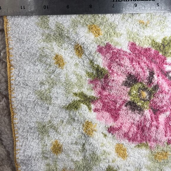 Vintage Floral Peony Washcloth - Yellow Trim - Picture 5 of 6